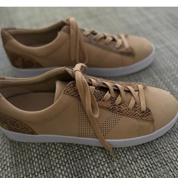 VIONIC Splendid Honey Snake Print Lace Up Shoes Sneakers Wheat 11 Camel comfort - Picture 5 of 7